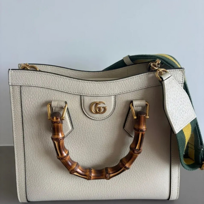 GUCCI – MEDIUM DIANA SHOPPING BAG
