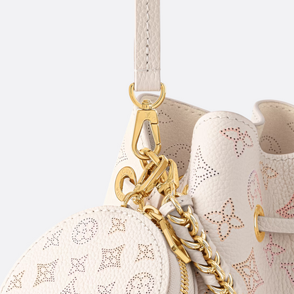 LOUIS VUITTON BELLA MAHINA HAND BAG