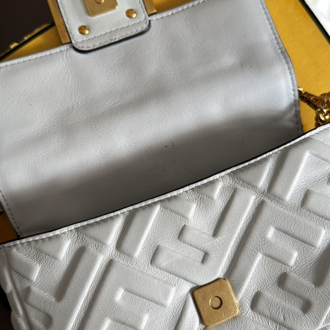 FENDI SHOULDER BAG