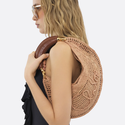 CHLOÉ SUMMER BANANA BAG MADE OF RAFFIA