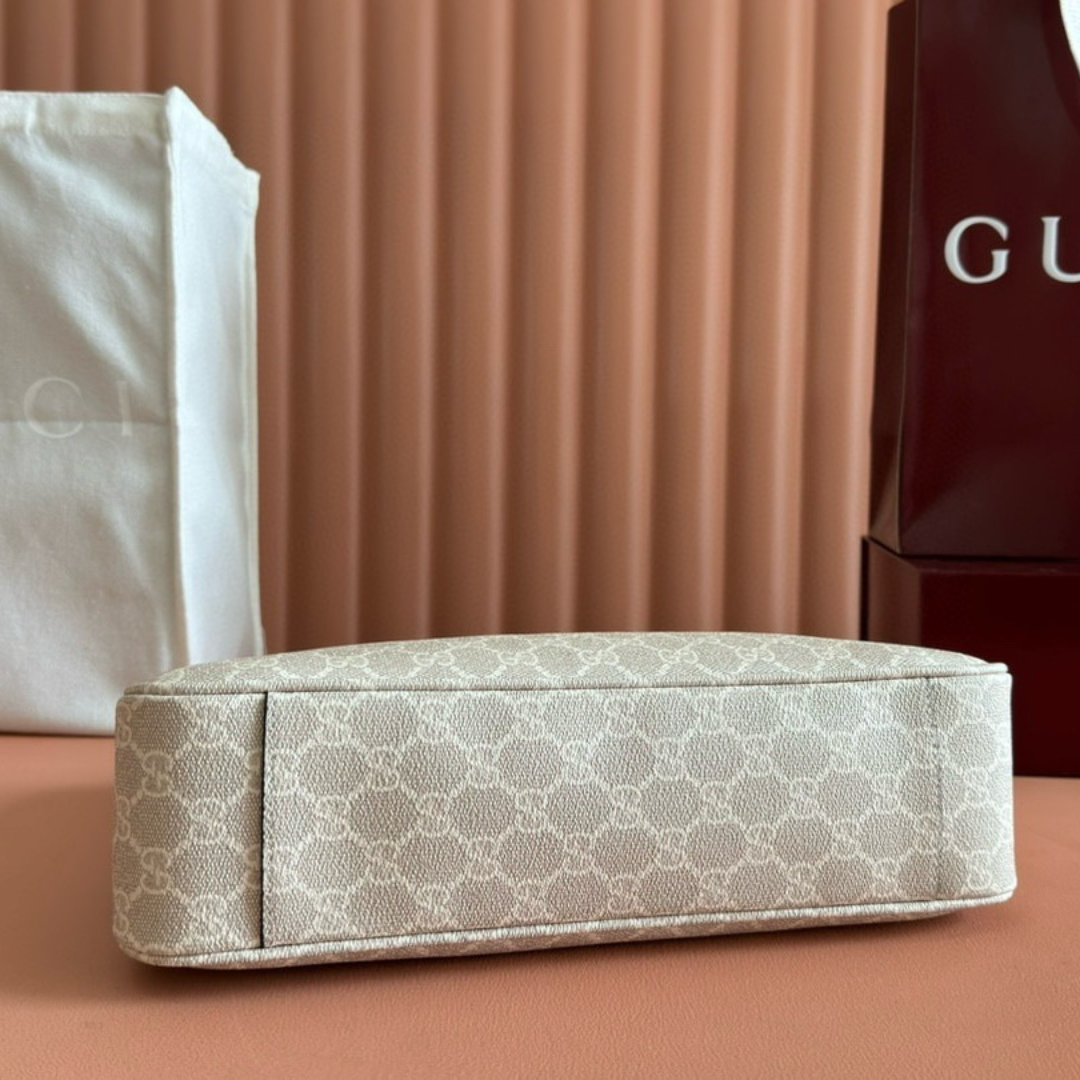 GUCCI – SMALL SHOULDER BAG WITH GG EMBLEM