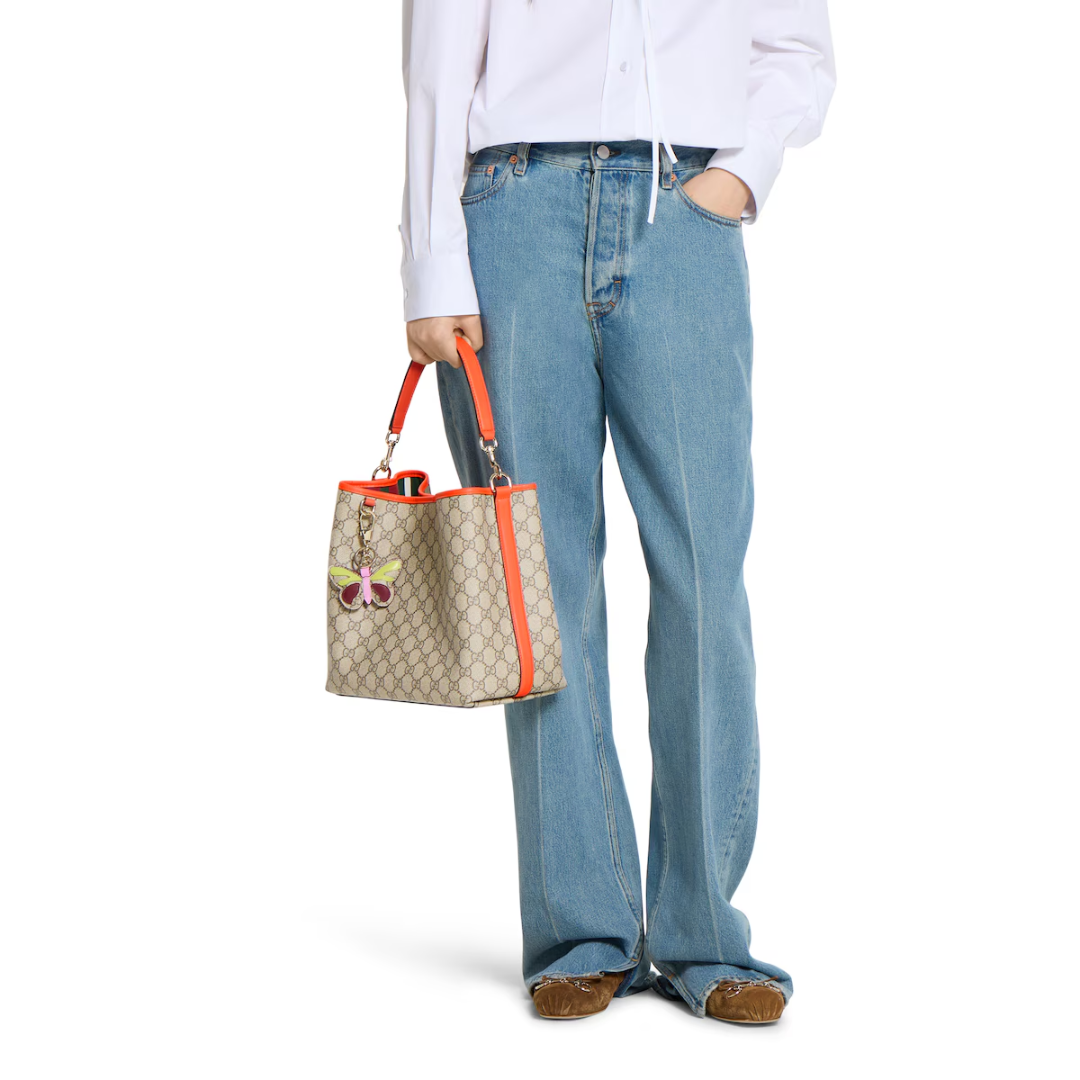 GUCCI – MEDIUM BUCKET BAG WITH GG EMBLEM