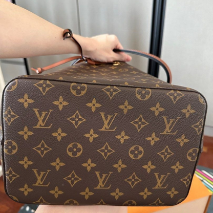 LOUIS VUITTON NÉONOÉ MM BAG