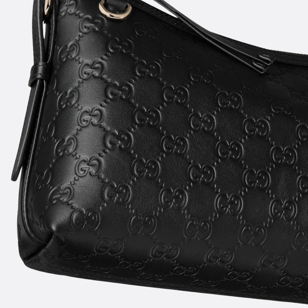 GUCCI – MEDIUM SHOULDER BAG WITH GG EMBLEM