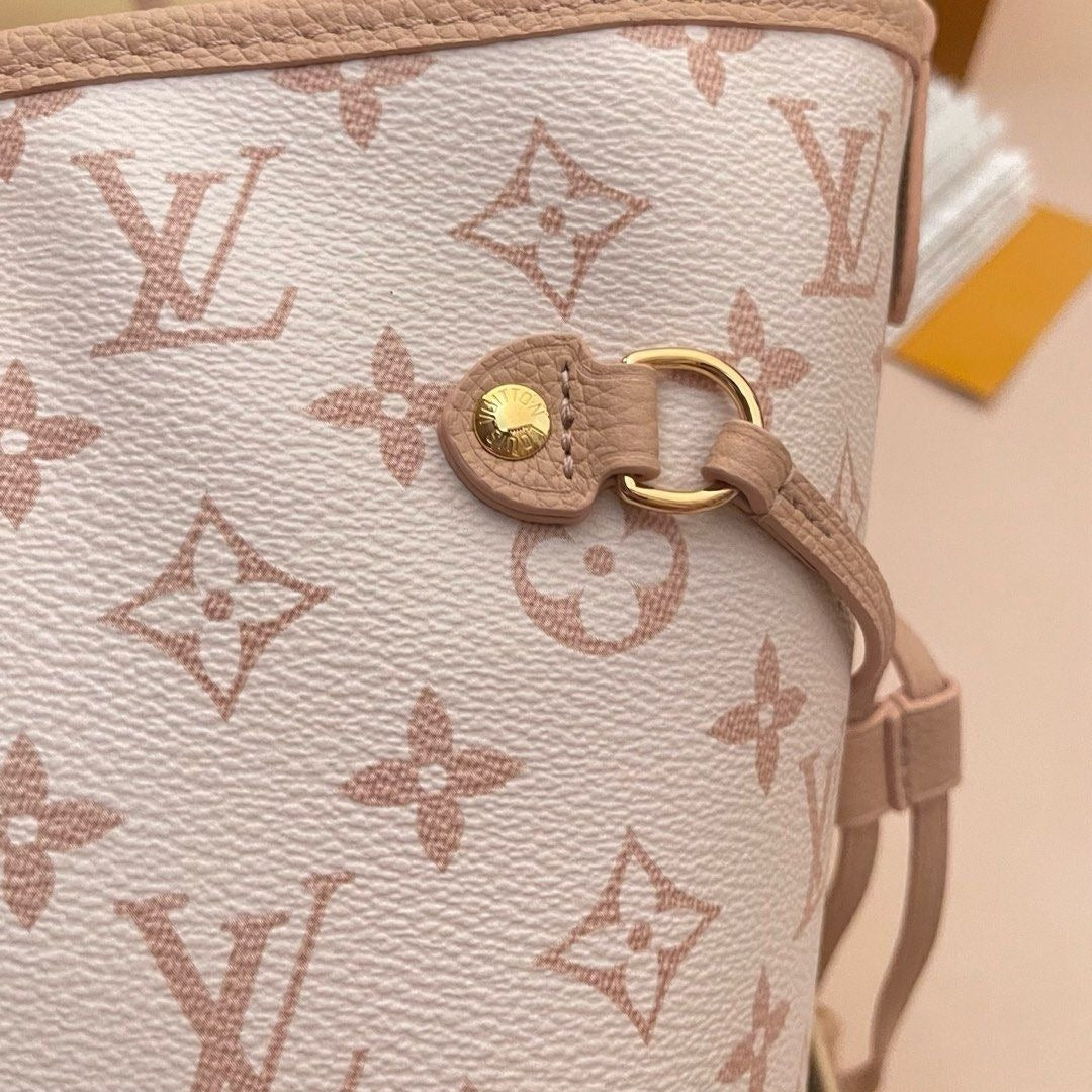 LOUIS VUITTON NEVERFULL MM REVERSIBLE BAG